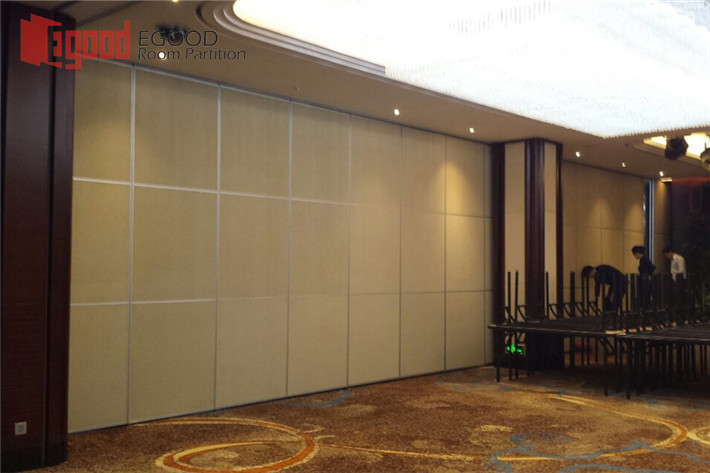 Fabric movable partition