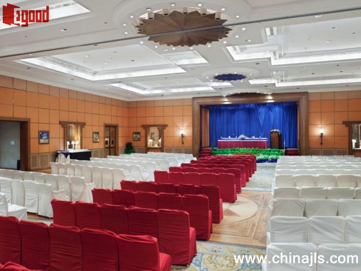 Large banquet hall movable partition wall